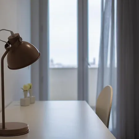 Sea View Apartment *